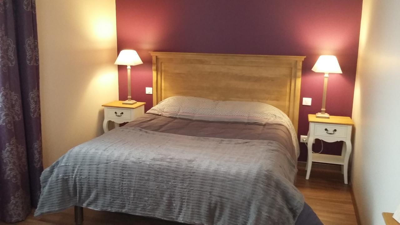 Hotel Les Aubépines Illiers-Combray Esterno foto
