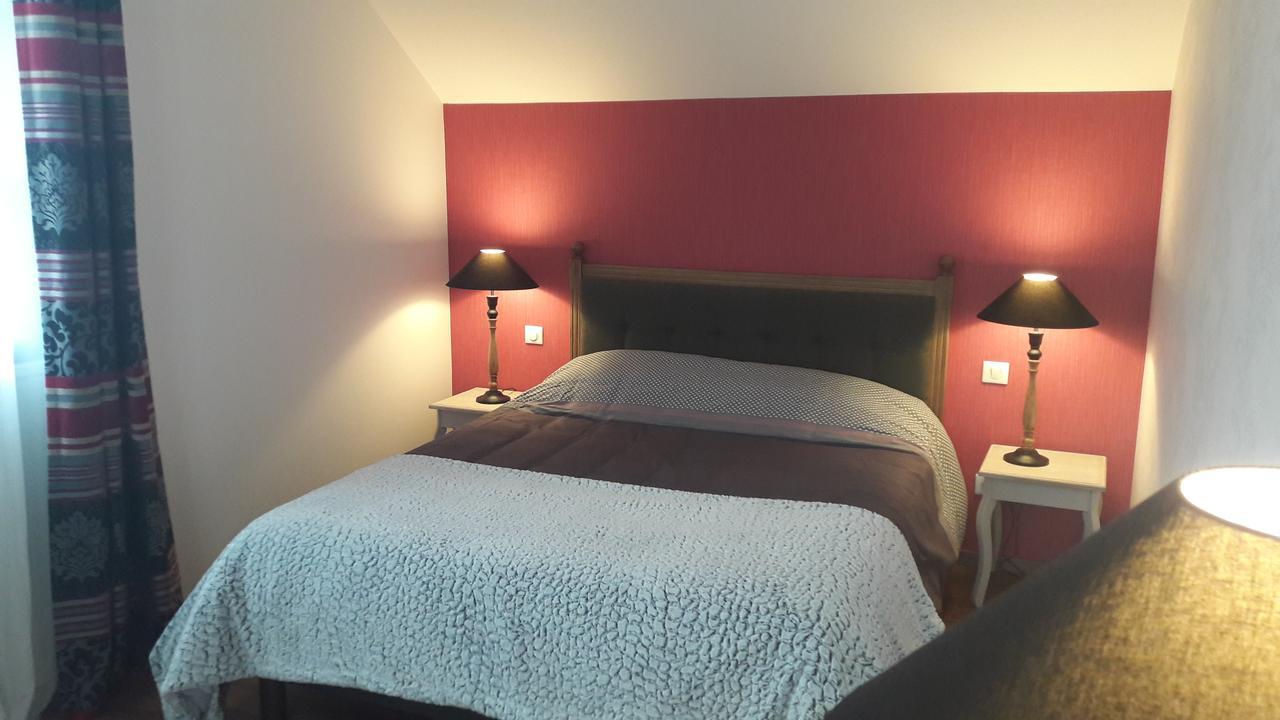 Hotel Les Aubépines Illiers-Combray Esterno foto